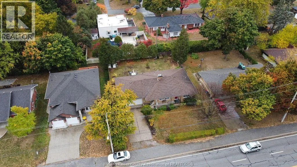 3625 DOUGALL Unit# UPPER