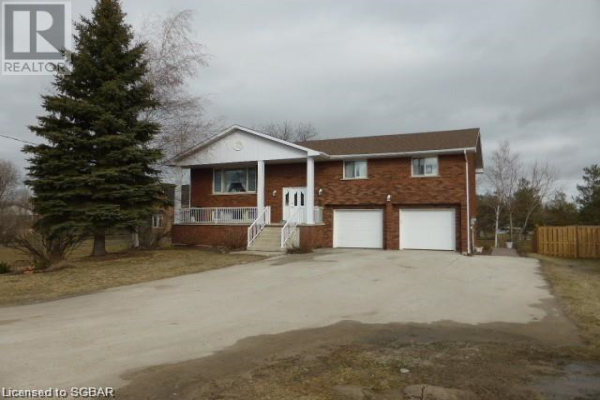 1135 42 COUNTY ROAD, Stayner