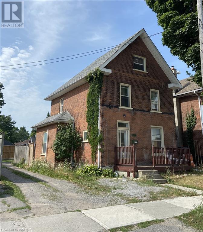 269 PERRY Street, (MLS® 4237725) See this property for sale in