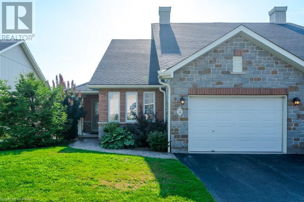 31 VILLAGE Crescent, (MLS® 4271707) See this townhouse for sale in