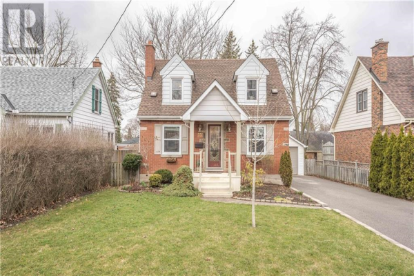 15 Downing Street, Brantford