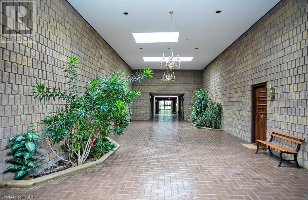 963 ARMOUR Road Unit# B-6, (MLS® #: 4319700) - See this condo apartment