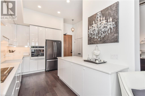 19 GUELPH Avenue Unit# 404, Cambridge