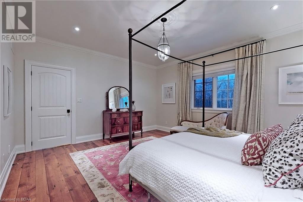 169 EAST RIDGE DRIVE Drive, Thornbury