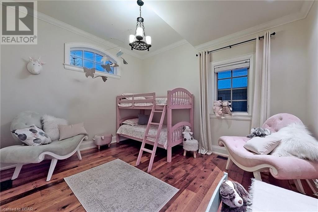 169 EAST RIDGE DRIVE Drive, Thornbury