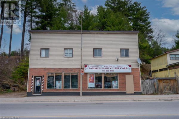 105 HASTINGS Street N, Bancroft