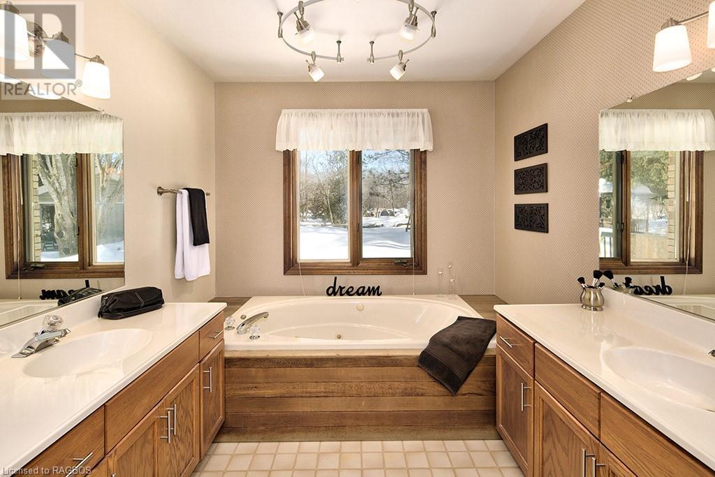 Listing 40076390 - Large Photo # 24