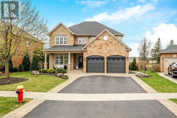 4295 COUPLES Crescent, Burlington