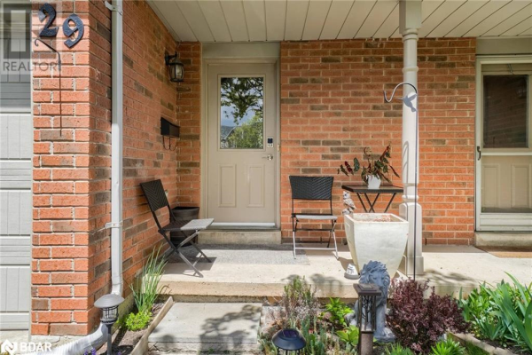 2920 HEADON FOREST Drive Unit# 29, Burlington