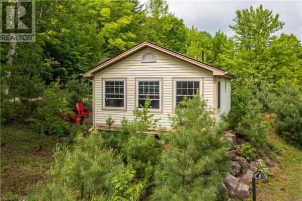 1052 RAT BAY (102 DEERVIEW, WEEK 7) Road, Lake of Bays (Twp)