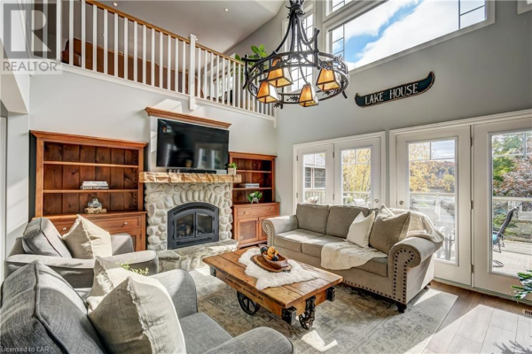 127 HUNTERS BAY Road, Huntsville