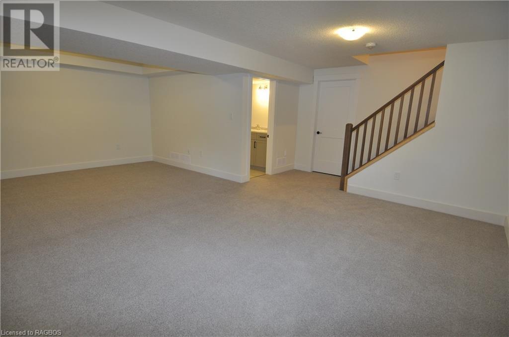 642 8TH Street W
