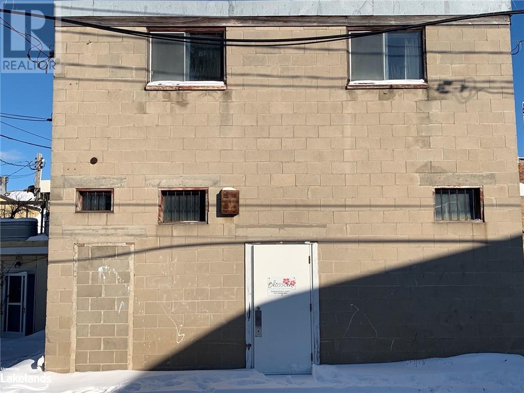 88 SYKES Street N