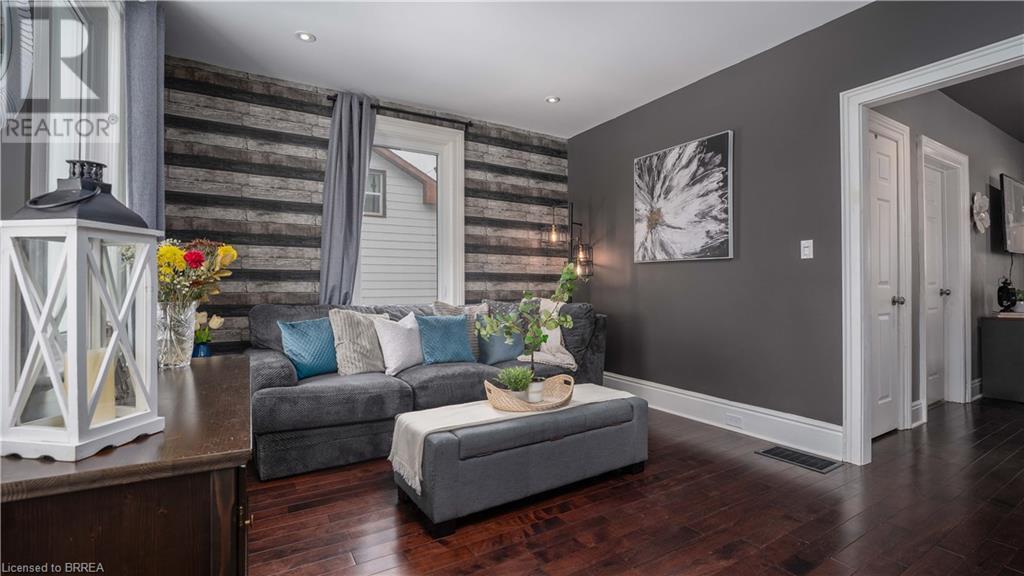 Listing 40217652 - Large Photo # 3