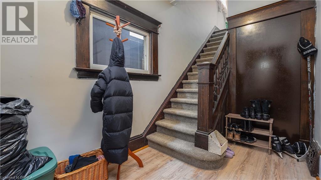 Listing 40226529 - Large Photo # 4