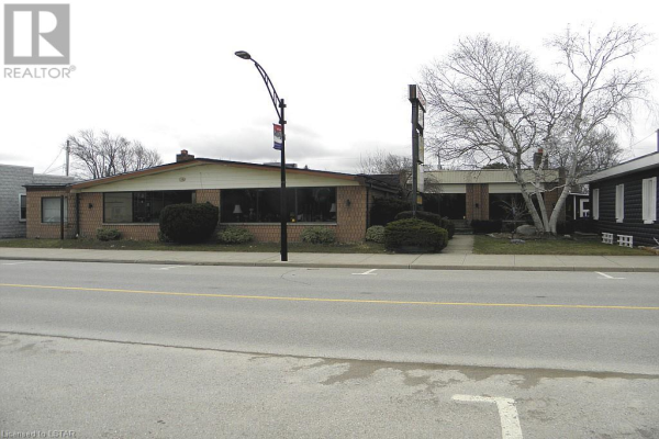 93 MAIN Street, Thedford