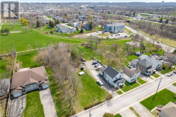 10 PHELPS Street, St. Catharines
