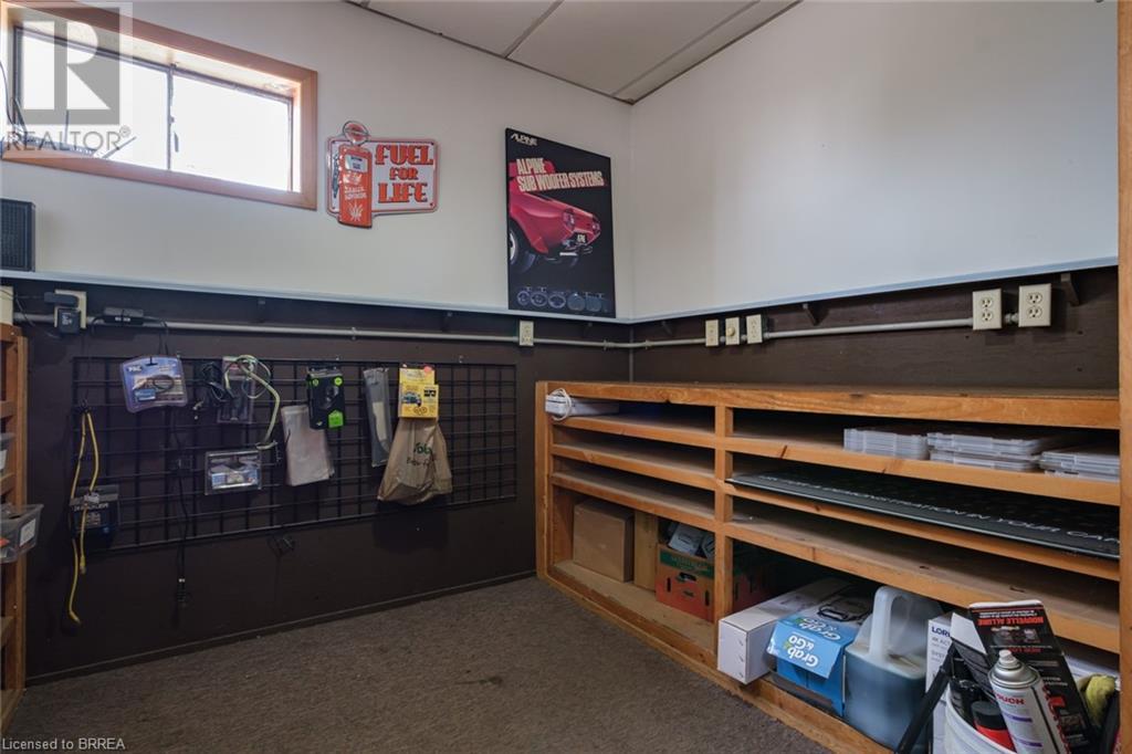 Listing 40245000 - Large Photo # 47