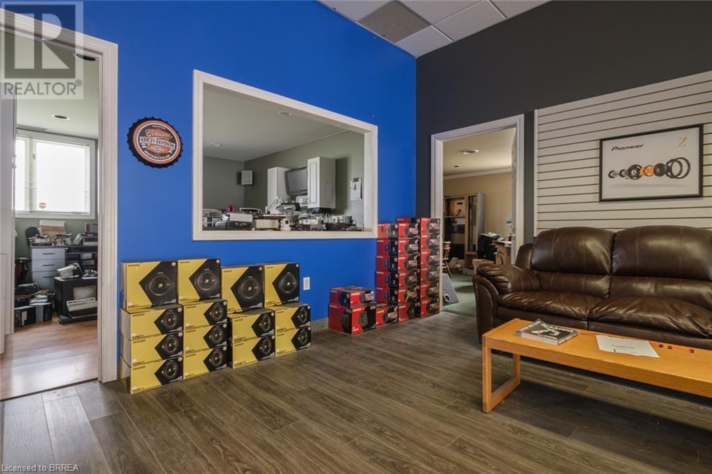 Listing 40245000 - Large Photo # 32