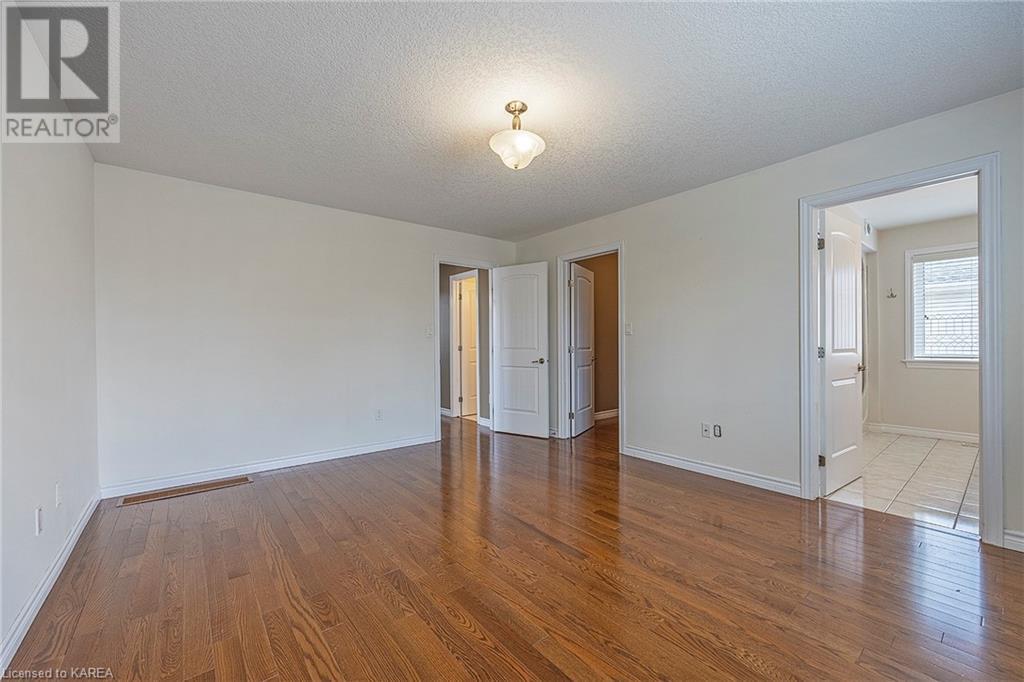 Listing 40248975 - Large Photo # 21