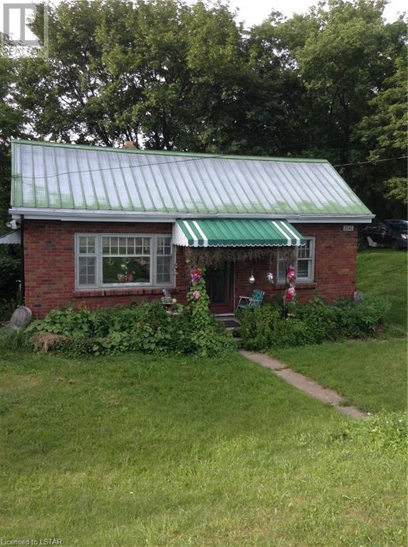 Listing 40249090 - Large Photo # 1