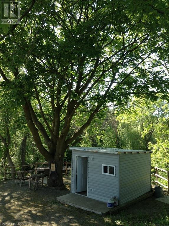 Listing 40249090 - Large Photo # 4