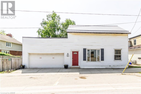 3696 NAFZIGER Road, Wellesley