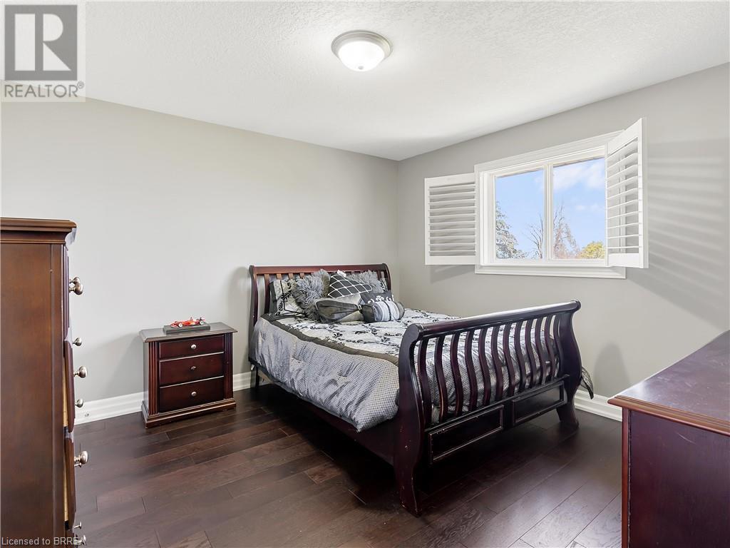 Listing 40255297 - Large Photo # 32