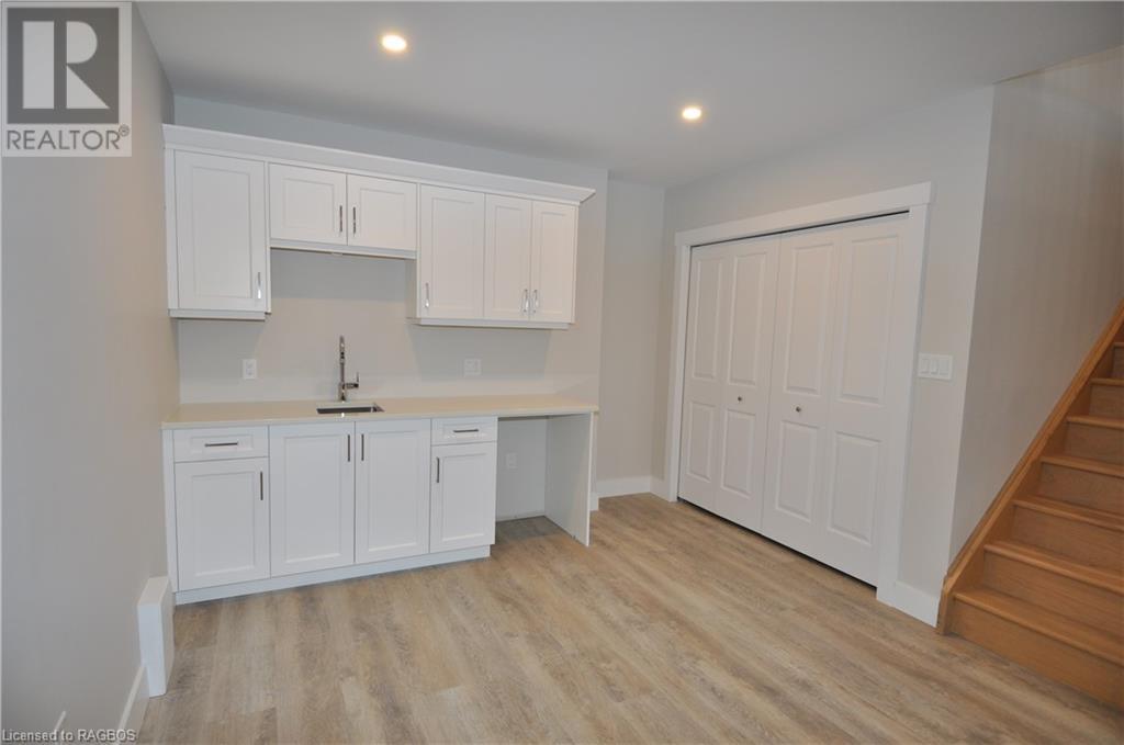 Listing 40255409 - Large Photo # 24