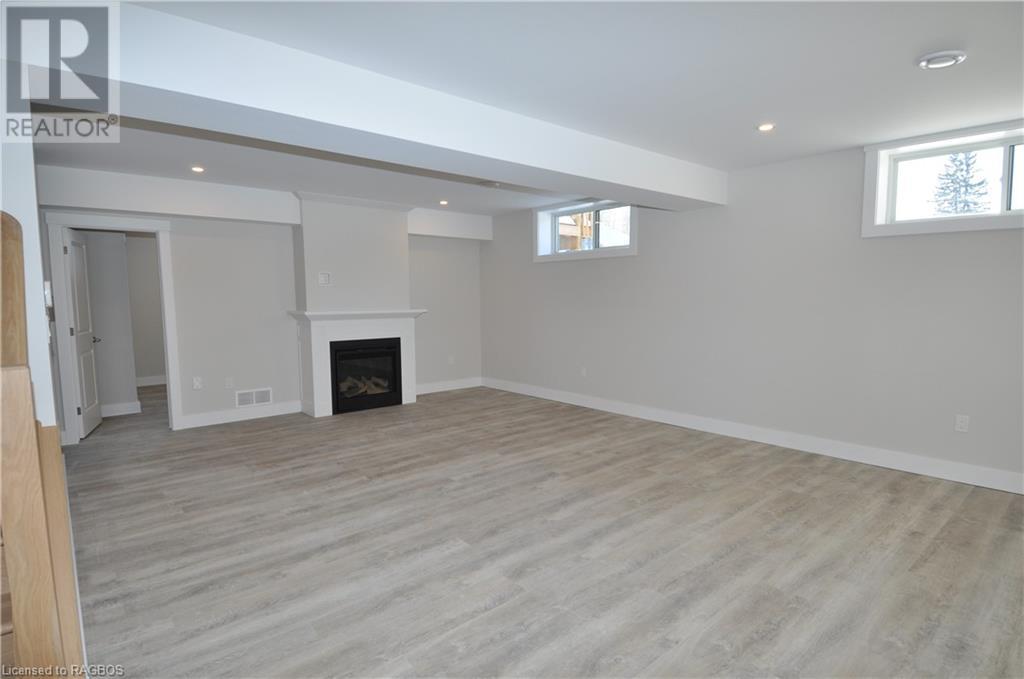 Listing 40255409 - Large Photo # 21