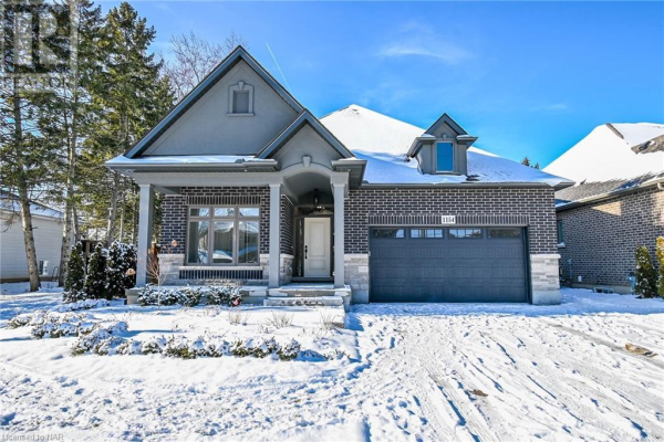 1154 LINE Avenue, Fonthill