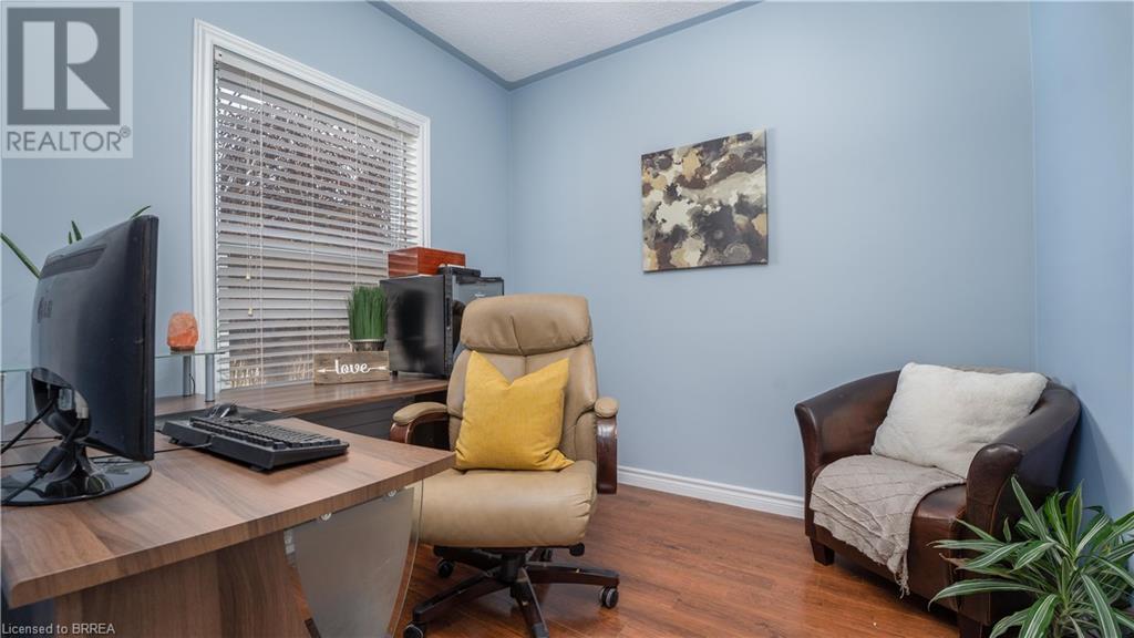 Listing 40264132 - Large Photo # 6