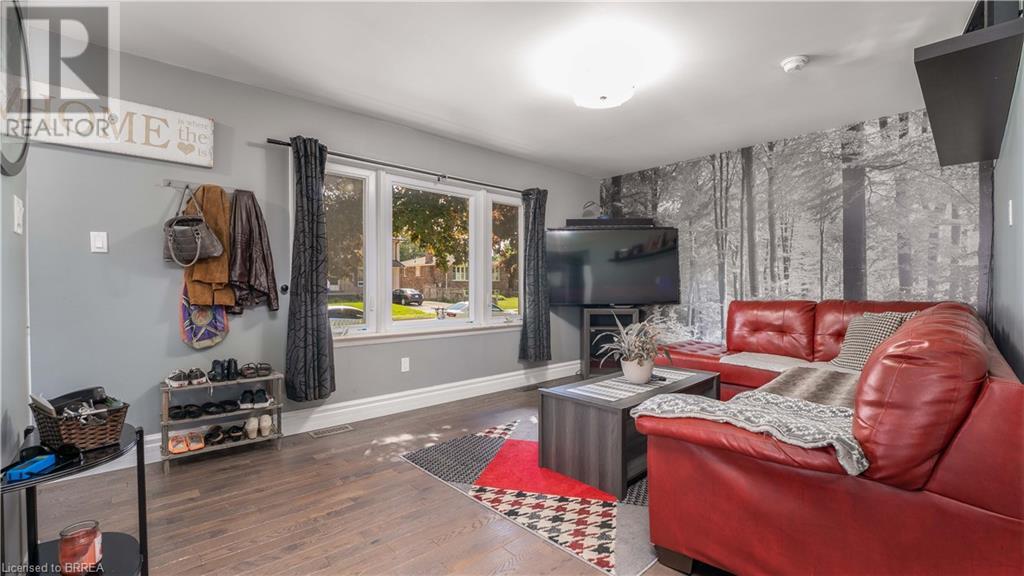 Listing 40266840 - Large Photo # 3
