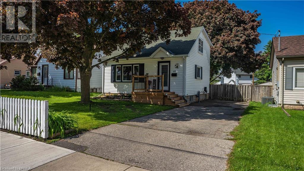 Listing 40266840 - Large Photo # 1
