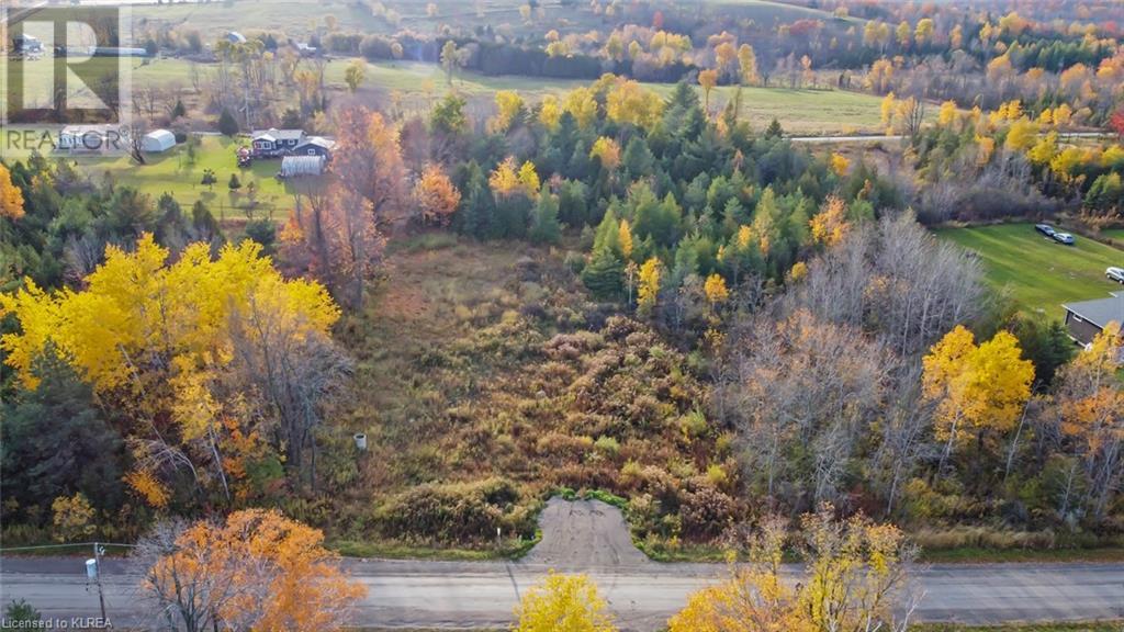 Listing 40267388 - Large Photo # 1