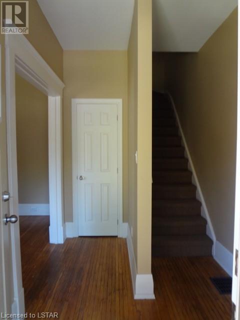 Listing 40272157 - Large Photo # 4