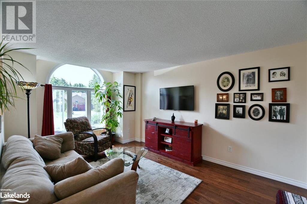 Listing 40293338 - Large Photo # 6
