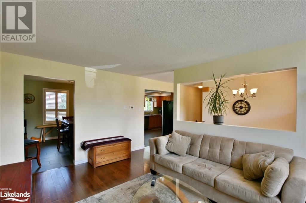 Listing 40293338 - Large Photo # 7