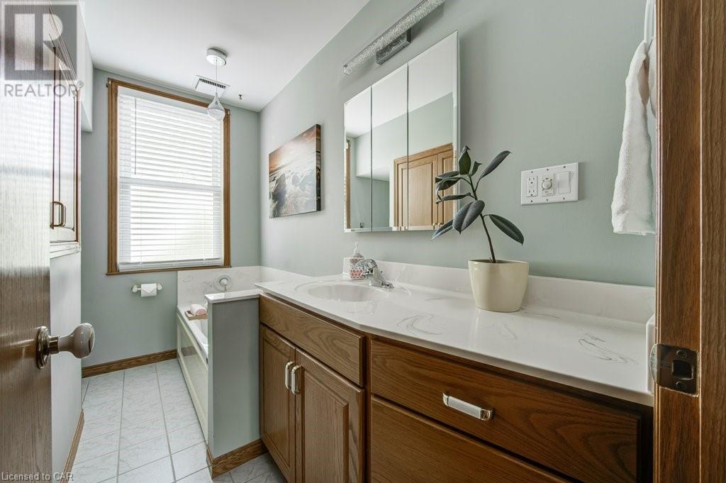 Listing 40294487 - Large Photo # 40