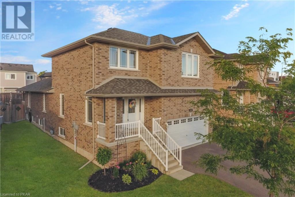 182 CHANDLER Crescent, Peterborough