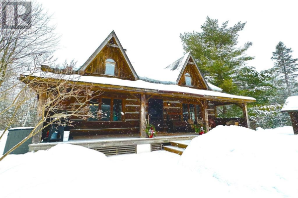 1003 KINGS Road, Baysville