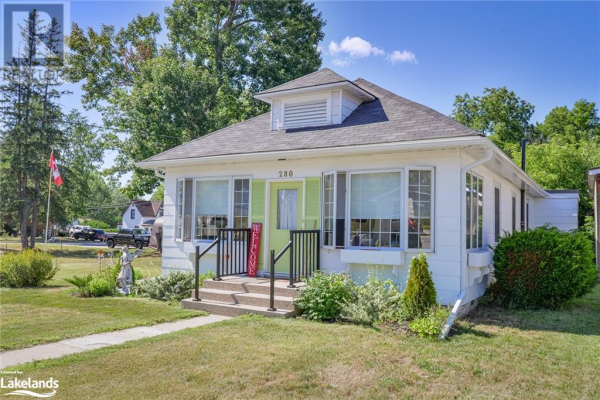 280 BROWN Street, Gravenhurst