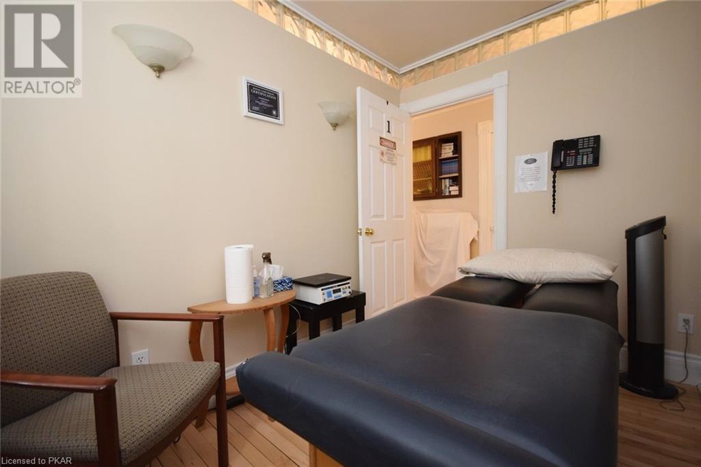 Listing 40301906 - Large Photo # 4
