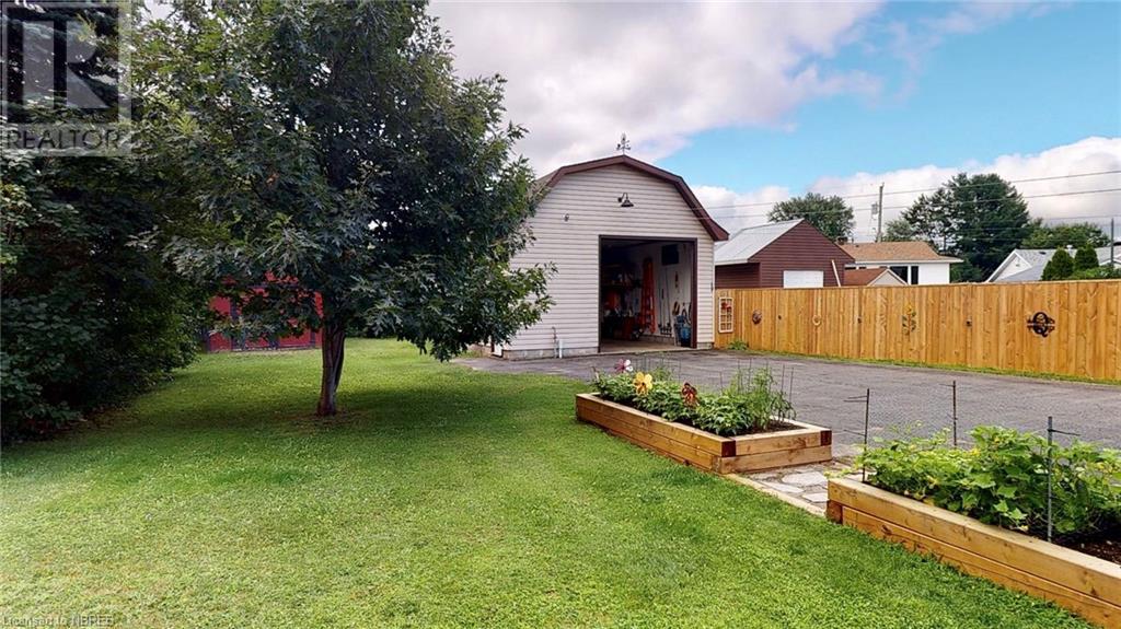 Listing 40304473 - Large Photo # 3