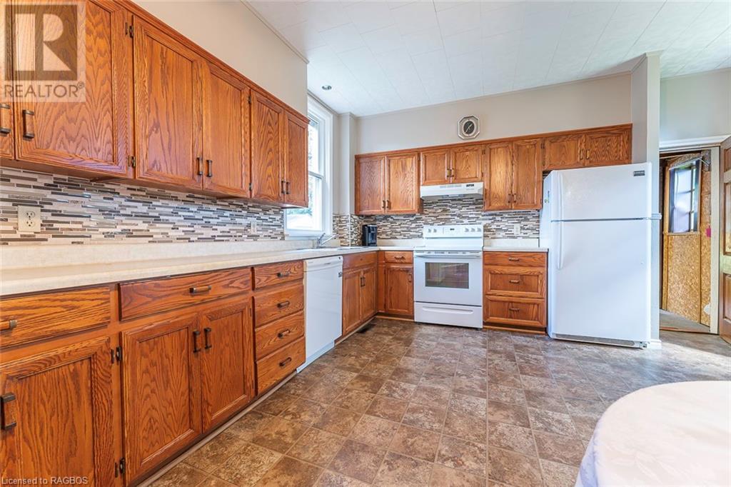 Listing 40309198 - Large Photo # 8