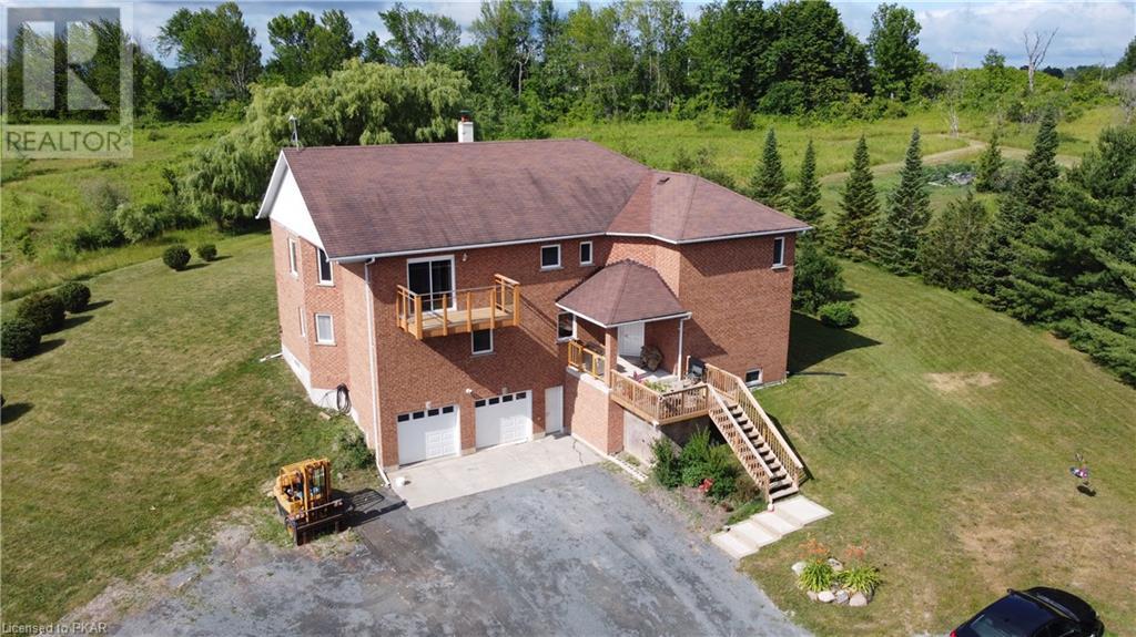 Listing 40312209 - Large Photo # 1