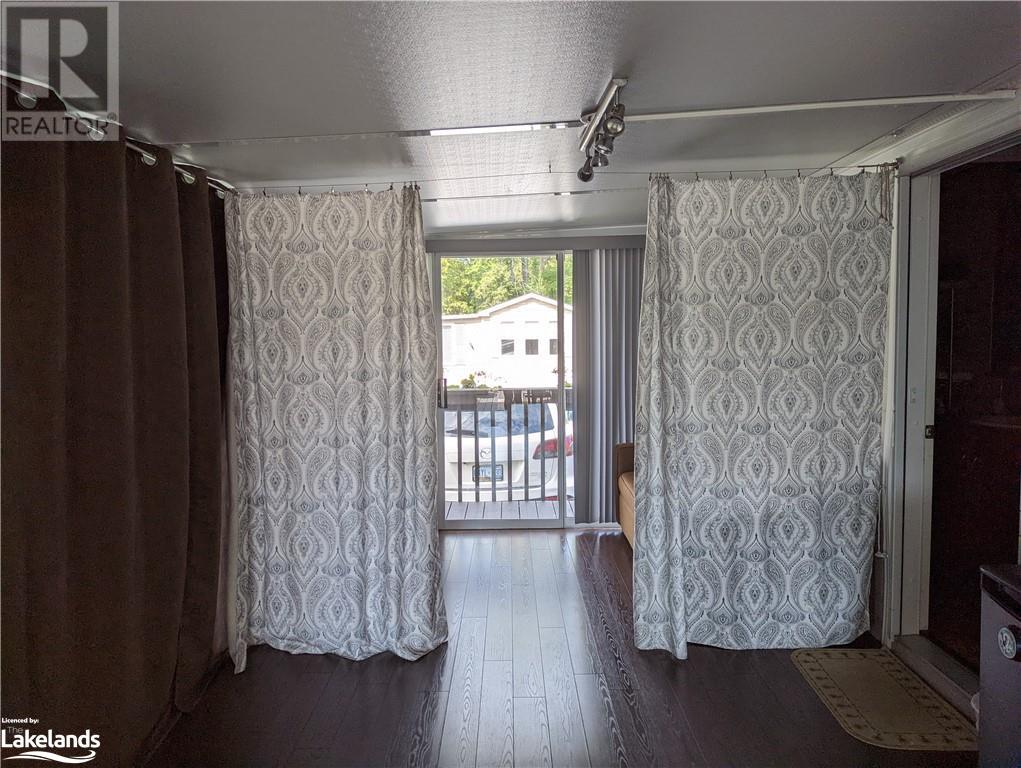 Listing 40313201 - Large Photo # 18