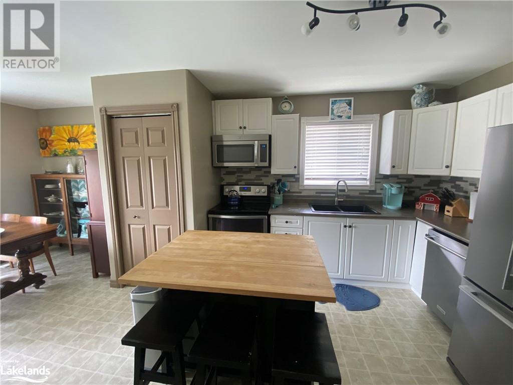Listing 40315165 - Large Photo # 4