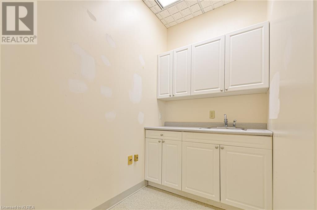 Listing 40315200 - Large Photo # 11
