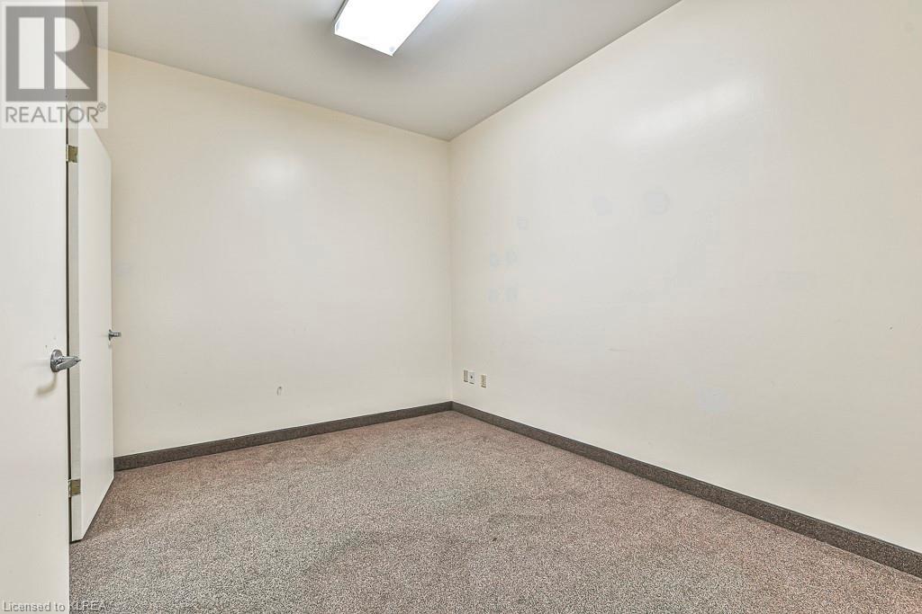 Listing 40315209 - Large Photo # 12